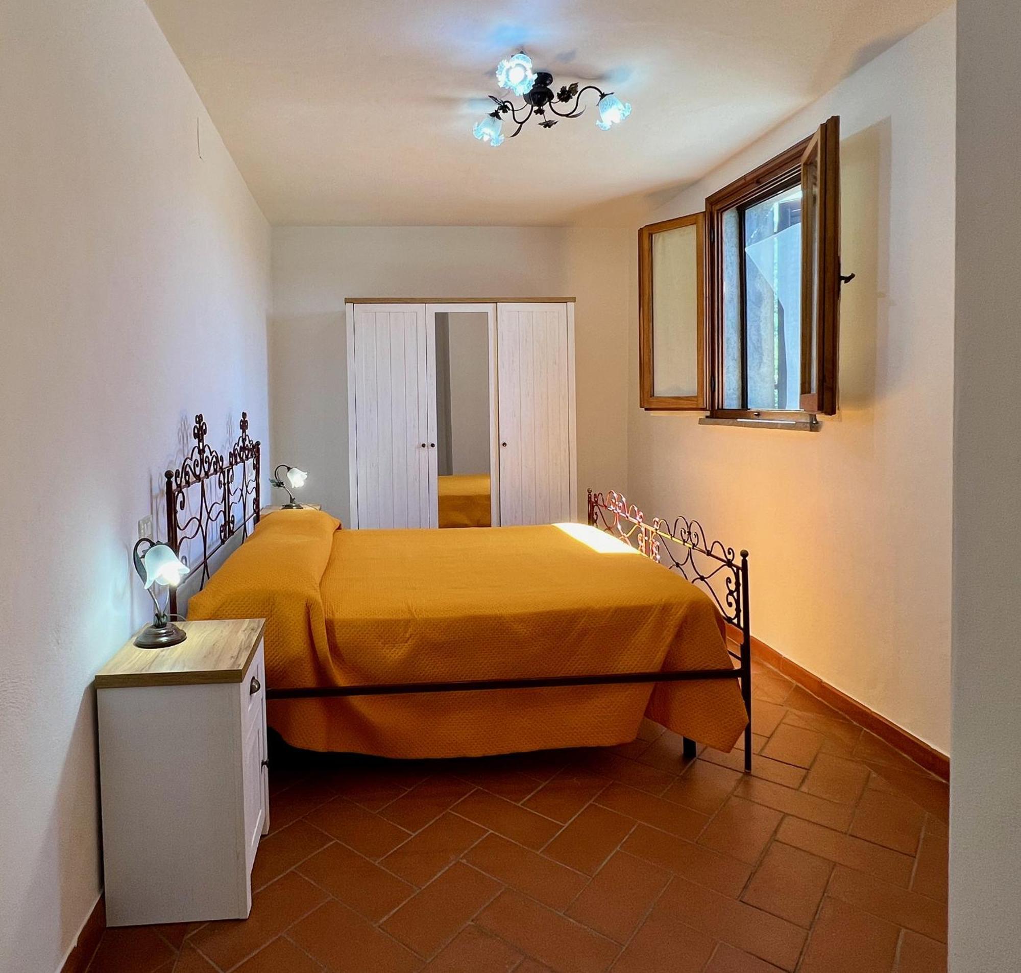 La Chiusa Dei Monaci Castelmuzio Buitenkant foto